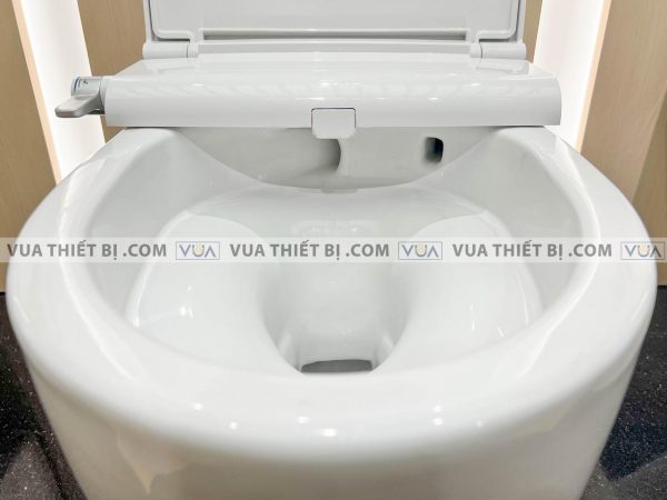 Bồn cầu 1 khối INAX AC-1052 CW-S32VN Aqua Ceramic nắp rửa cơ