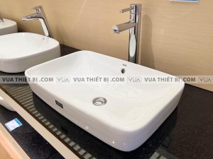 INAX LFV-8000SH2 - Vòi chậu lavabo cổ cao nóng lạnh 3 Vòi chậu lavabo INAX LFV-8000SH2 Cổ Cao nóng lạnh