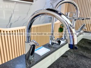 INAX SF-NB454SX-J - Vòi rửa bát nóng lạnh cảm ứng dùng pin 2 Vòi rửa bát INAX SF-NB454SX cảm ứng dùng pin